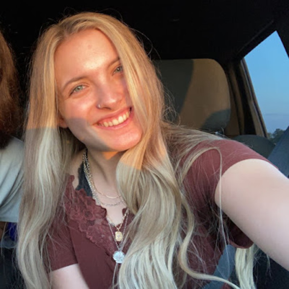 Meet your Posher, Belle - Picture 1 of 1